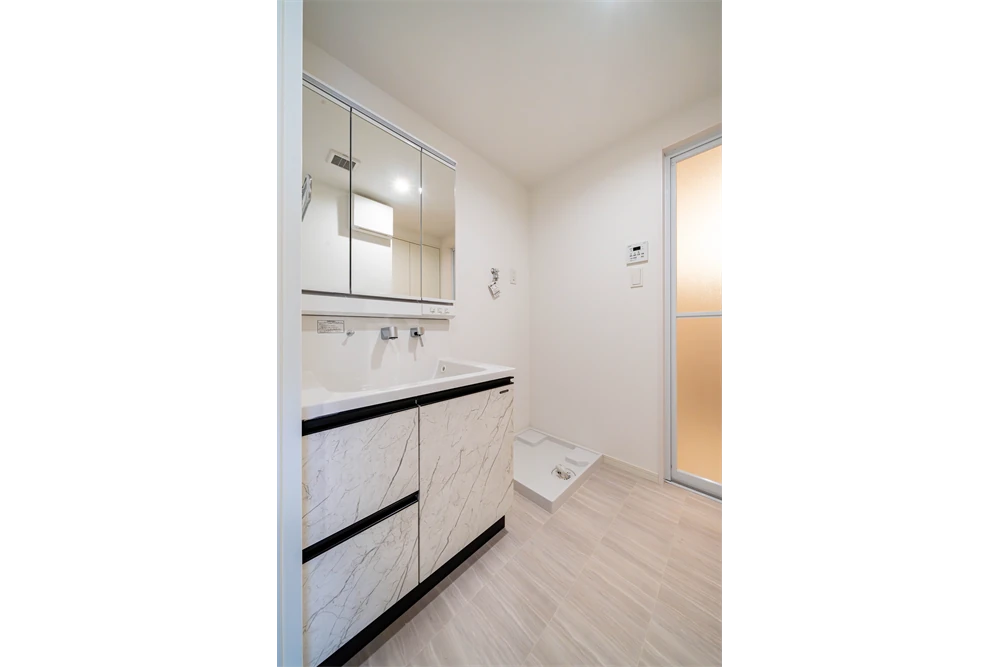 洗面脱衣所(ホワイト)