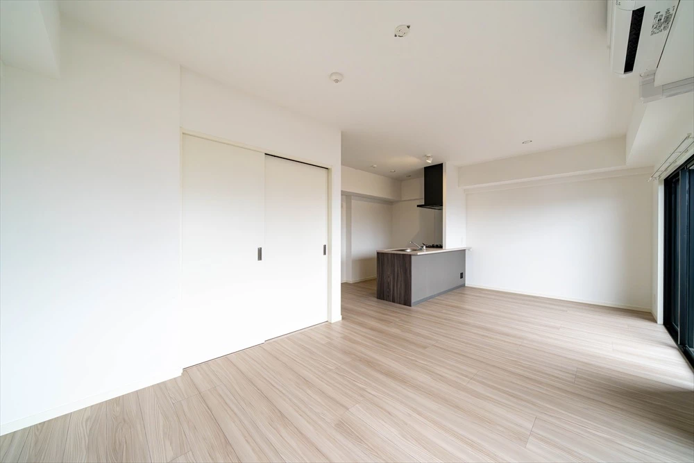 LDK(キッチンブラウン)